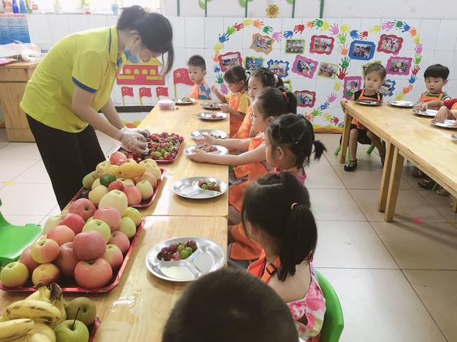 小学生自制简单美食(小学生DIY简单美食，尝遍味蕾的美食盛宴)