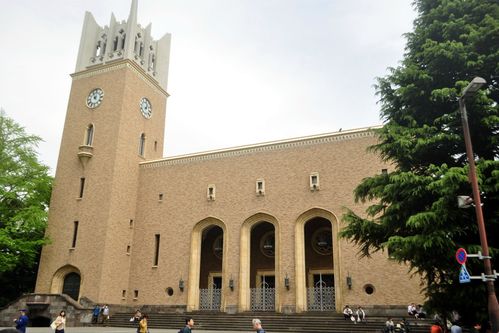 日本早稻田大学难考吗(考入日本早稻田大学难度如何？)