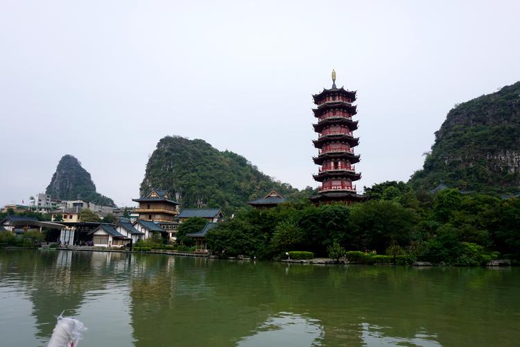 桂林景点大全 旅游必去景点(桂林旅游景点大全，惊艳必游的景点推荐)