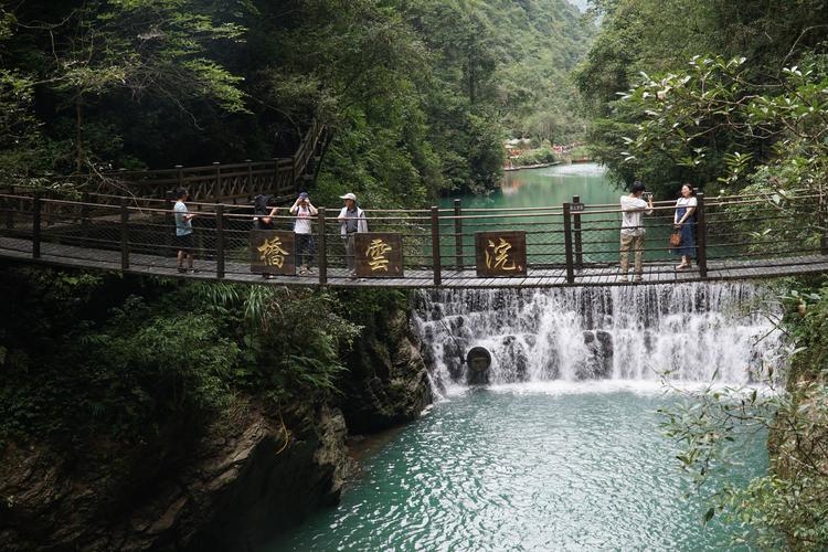 十大自驾游必去之地(10个自驾旅游胜地，你一定不能错过！)