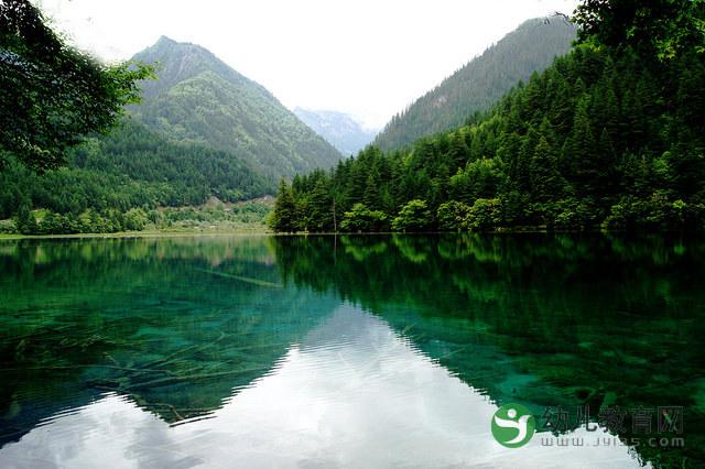 旅游景点哪里最佳旅游(最佳旅游胜地在哪？旅游景点指南)