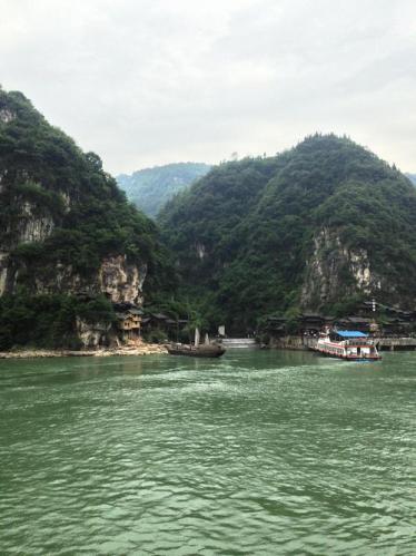 夏季旅游最佳去处(夏季旅游必到景点，热门推荐！)