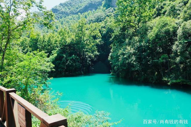 夏天值得去的旅游景点(夏日旅游胜地推荐，这个夏天一定要去的景点)