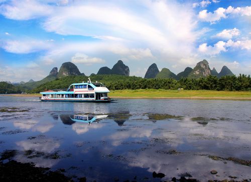 冬天桂林旅游自由行攻略(冬日桂林自由行攻略，让你感受不一样的山水之美)