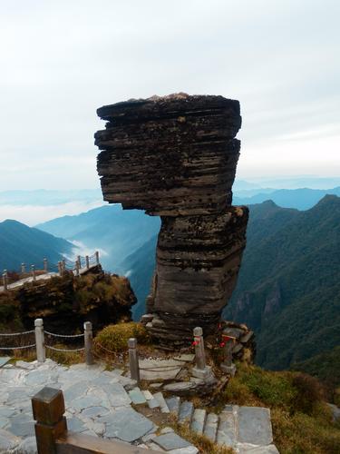 梵净山最佳旅游时间(梵净山旅游最佳季节，揭秘旅游攻略！)