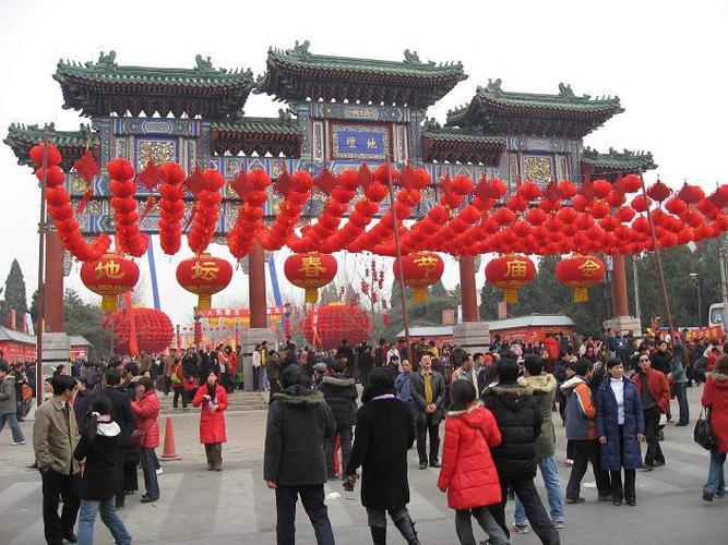 春节期间最适合旅游的地方(推荐春节旅游胜地，让你度过难忘假期！)