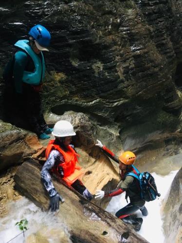 旅游旅游景点(挑战自我，探索秘境：最佳旅游景点推荐)