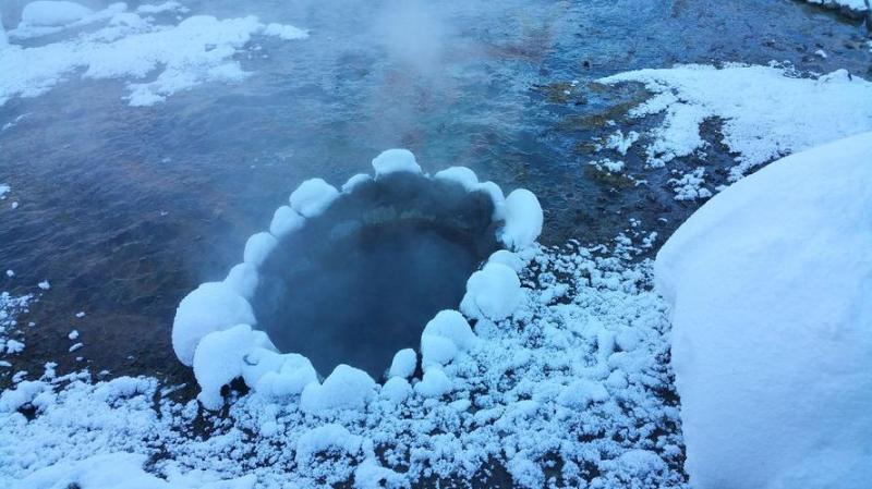 冬天国内旅游推荐(国内冬季旅游推荐，玩转冰雪奇景与温泉胜地)