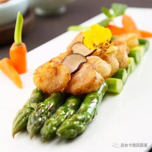 特级大厨6道招牌菜(品尝特级大厨的六道招牌佳肴)