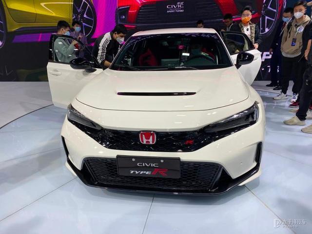 思域新款(Honda发布2022年款思域，外观更加动感现代化)