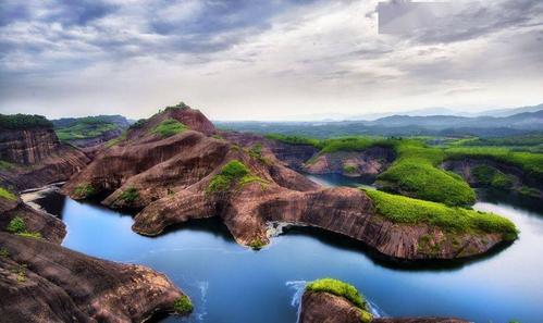 湖南适合2天短途旅游的地方(湖南两天游玩地推荐，轻松游走景点)